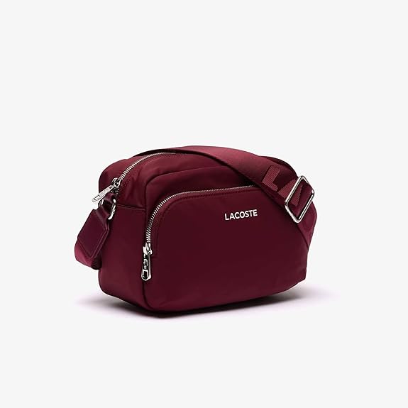 Saccoche LACOSTE V̲o̲i̲r̲ ̲l̲e̲s̲ ̲c̲o̲u̲l̲e̲u̲r̲s̲ NU4489SG